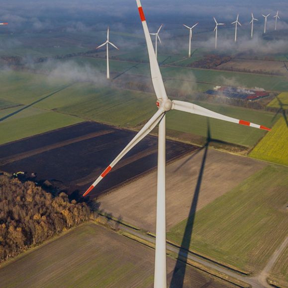 Ventajas y retos de la transición energética y eólica en Colombia