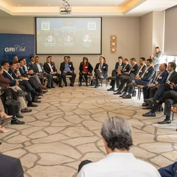 Ejecutivos debaten el comportamiento diverso del real estate en Centroamérica