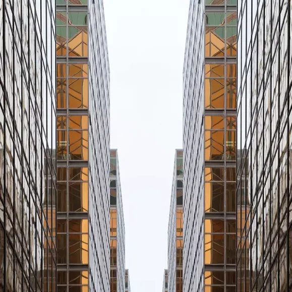 Hyper-caution dominates the middle market RE space